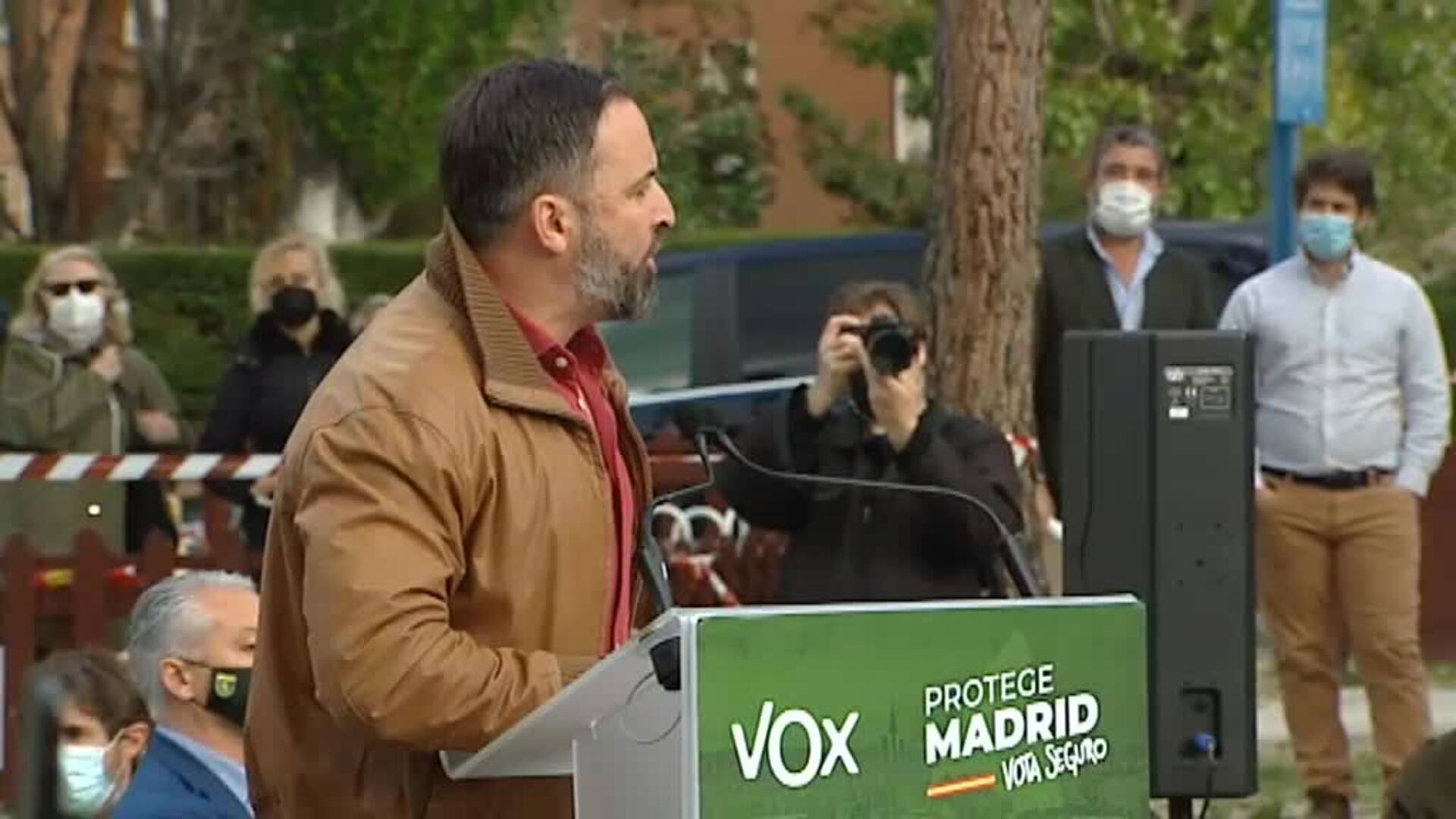 Polémico cartel de campaña de VOX que criminaliza a los menas