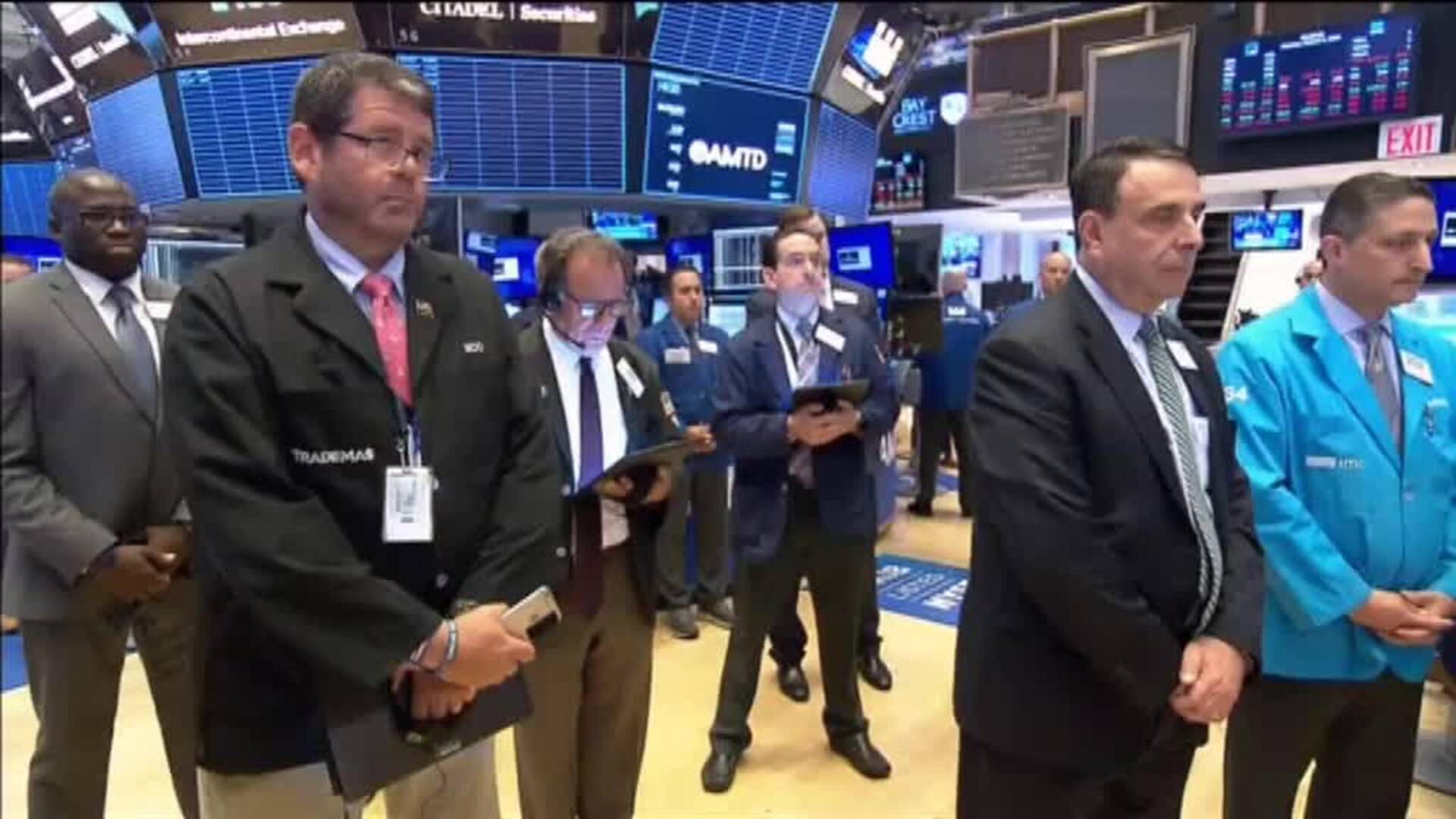 Minuto de silencio en la Bolsa de Nueva York en honor a las víctimas de las últimas matanzas en Estados Unidos