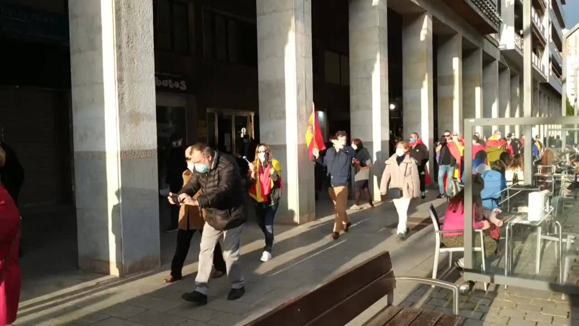 Una manifestación pide la &quot;dimisión del Gobierno&quot; en Logroño