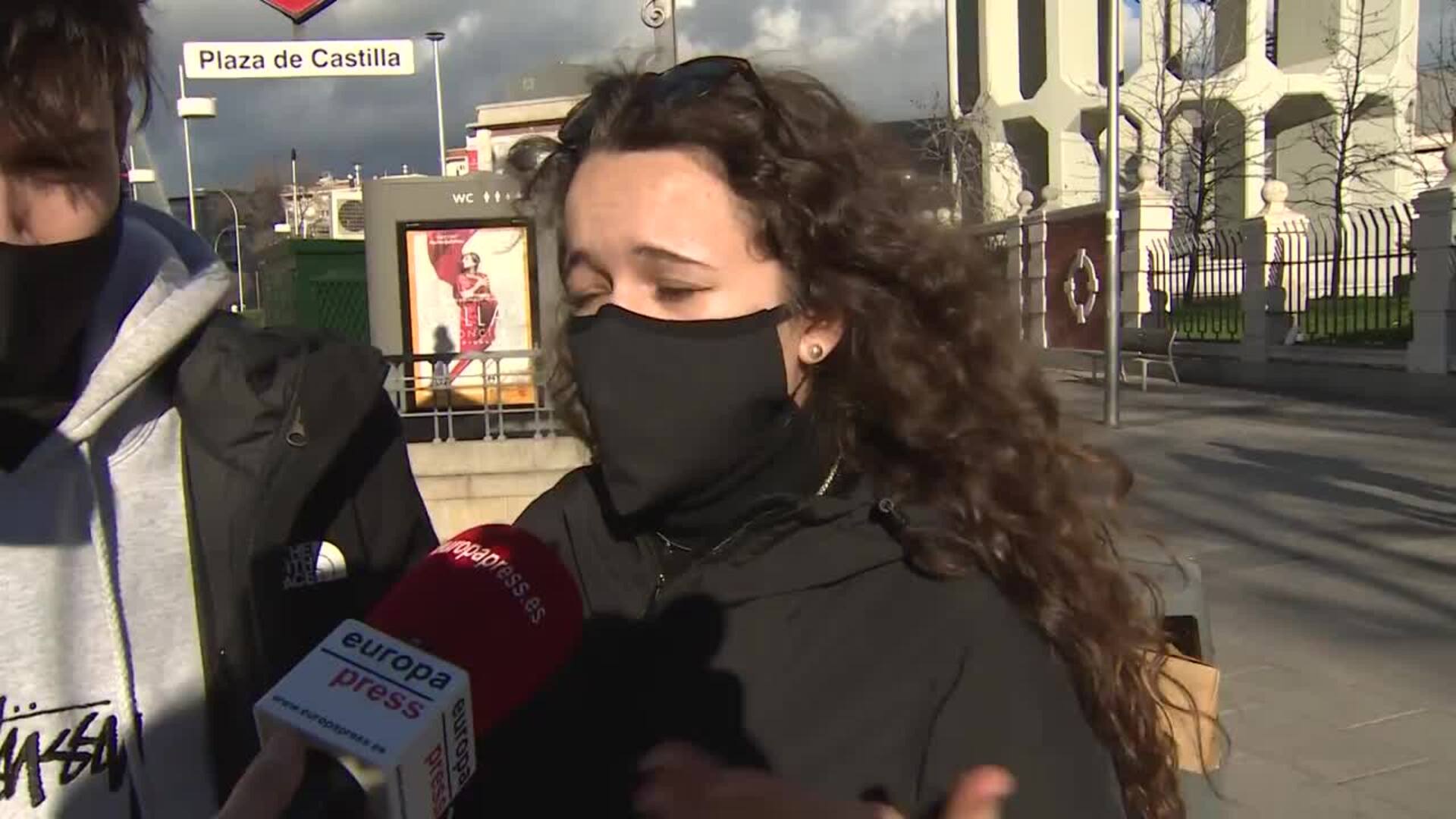 Madrileños, a favor de restricciones a pesar de situación &quot;complicada&quot; para hostelería