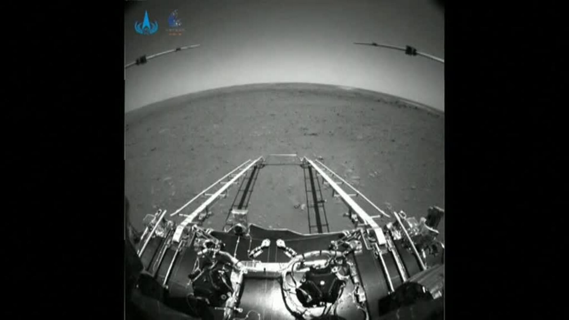 Aterriza en Marte la primera nave espacial china sin tripulación