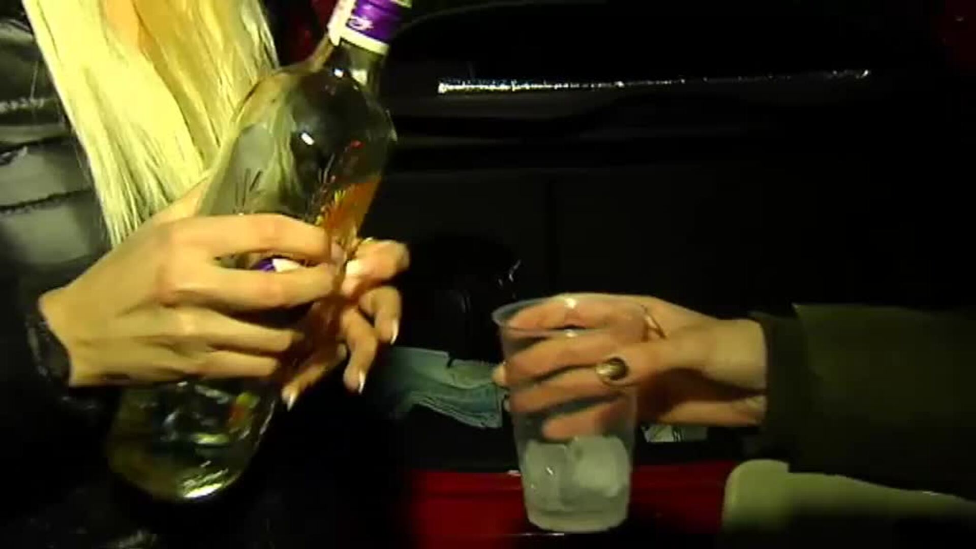 Charlas informativas a los padres sobre el consumo de alcohol entre adolescentes