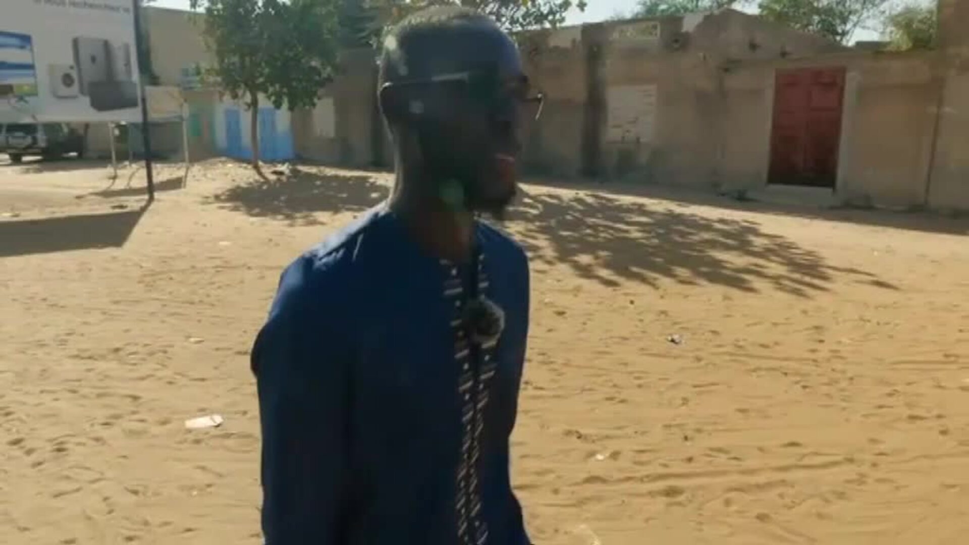 Los bulos acerca de una falsa regularización de inmigrantes sin papeles a causa del COVID empujan a muchas personas a arriesgarse en precarias embarcaciones para llegar a Europa