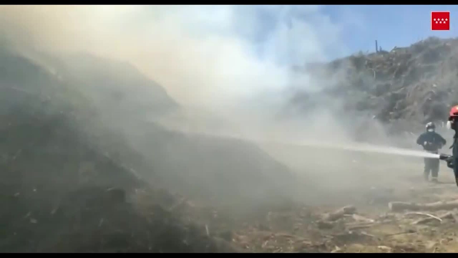 Extinción de un incendio en San Sebastián de los Reyes
