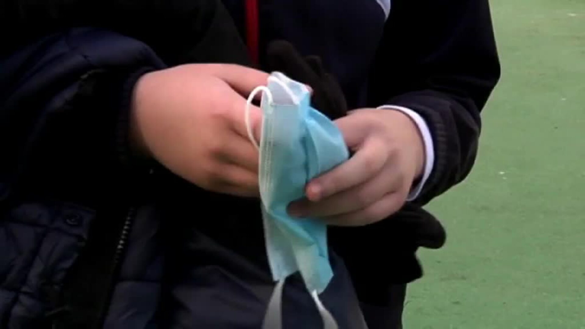 Andalucía se suma a la propuesta de Cataluña de retirar las mascarillas en los colegios