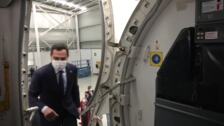 El segundo hangar de reparaciones de Ryanair en Sevilla recibe los primeros aviones