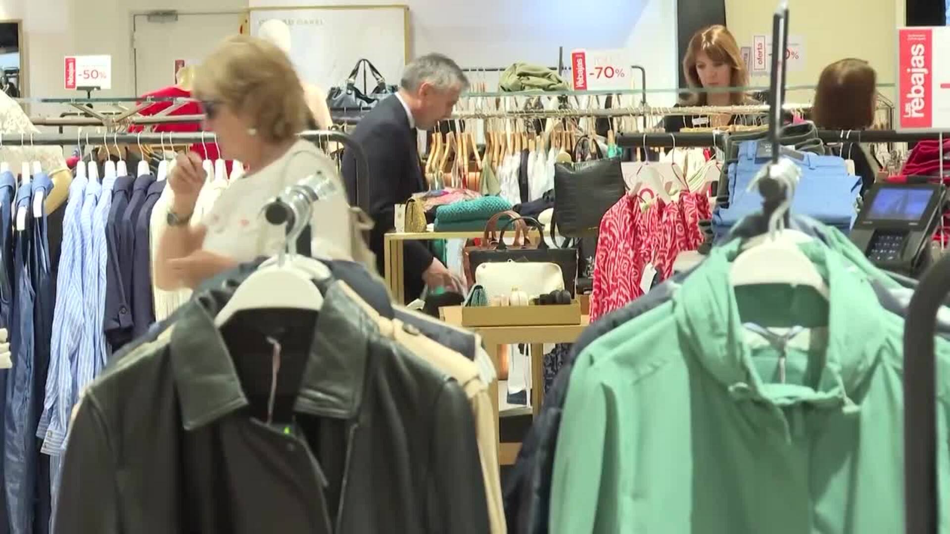 El Corte Ingles lanza las rebajas de verano con descuentos de