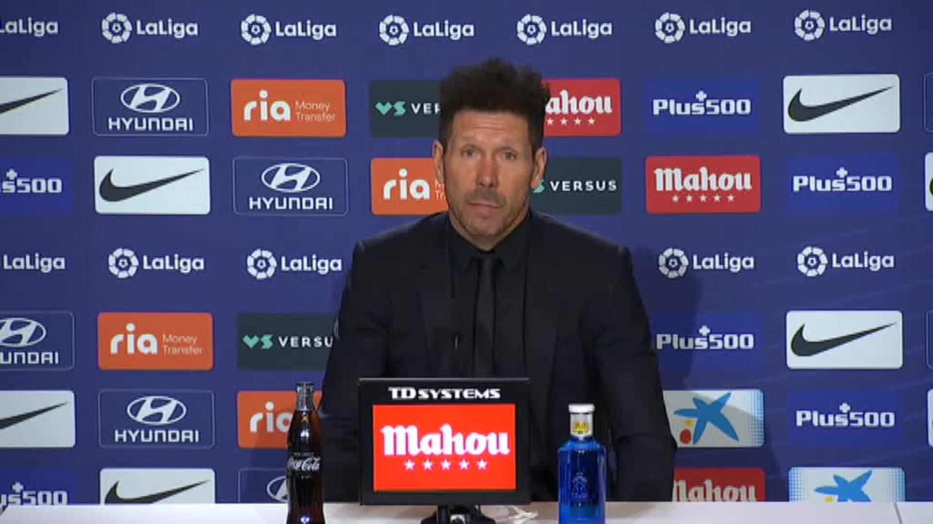 Simeone: &quot;Momentos, dificultades, obstáculos... pero para todos, no sólo para el Atlético&quot;
