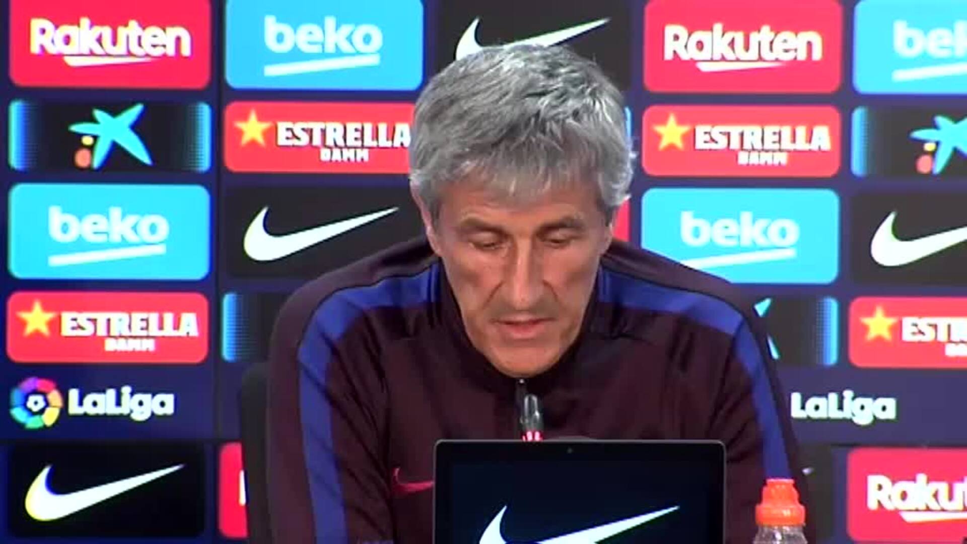 Setién: &quot;Es obvio que necesitamos que venga alguien&quot;