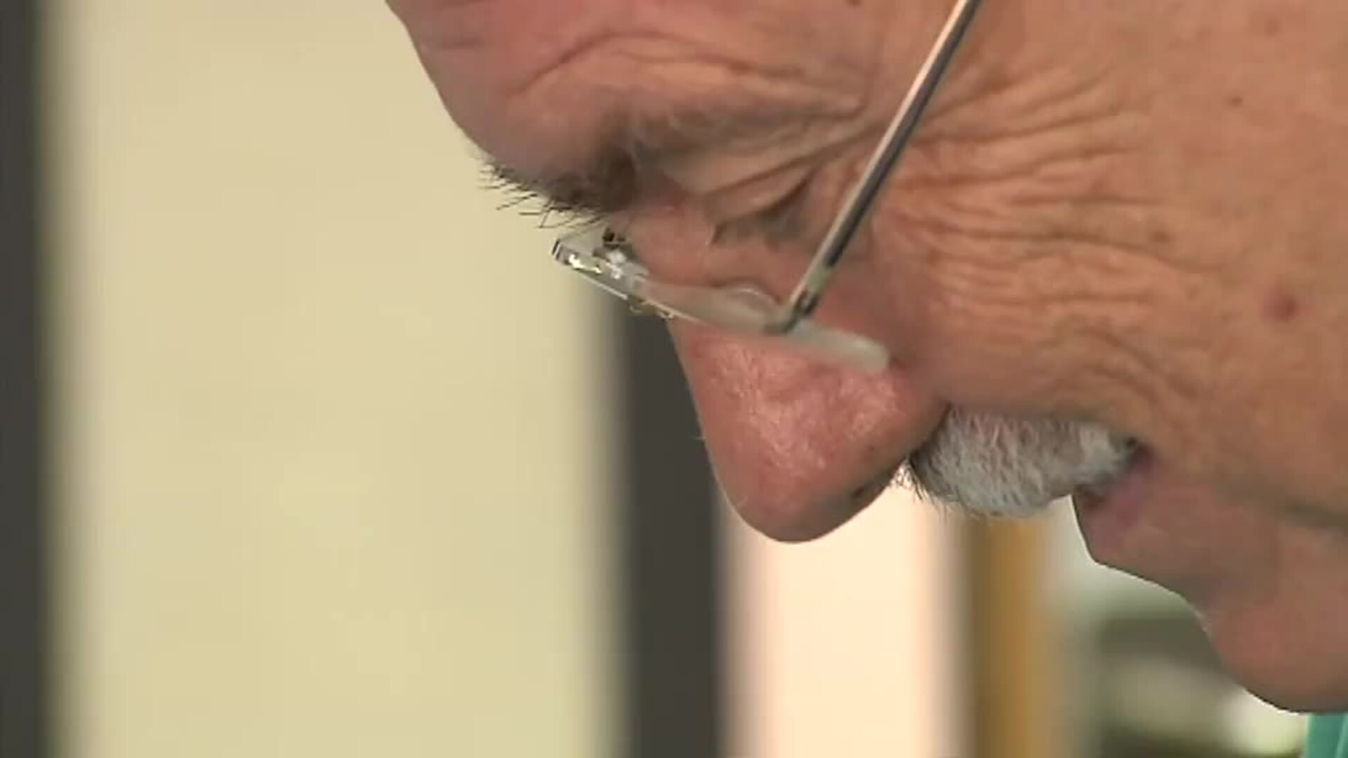 Gargantas profundas y estómagos a prueba de todo tipo de objetos