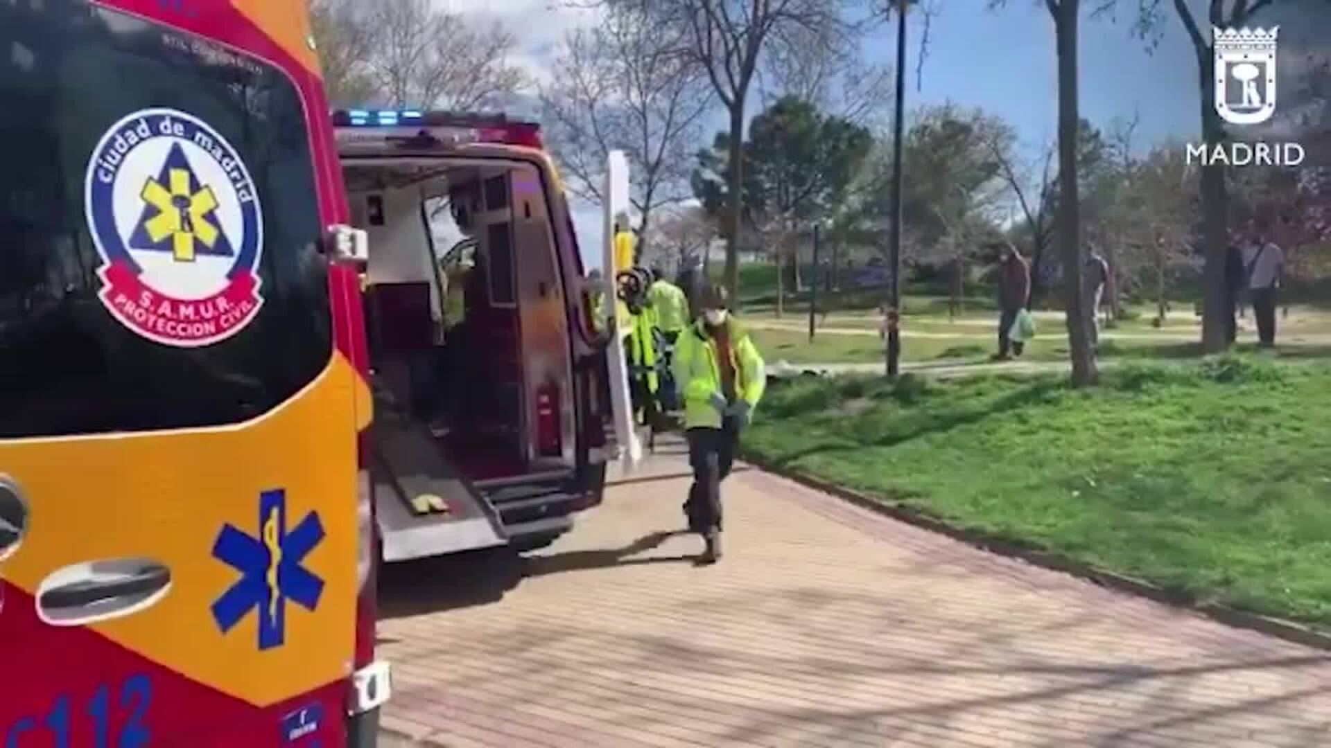 Ingresada grave una mujer de 79 años tras ser atropellada por un patinador