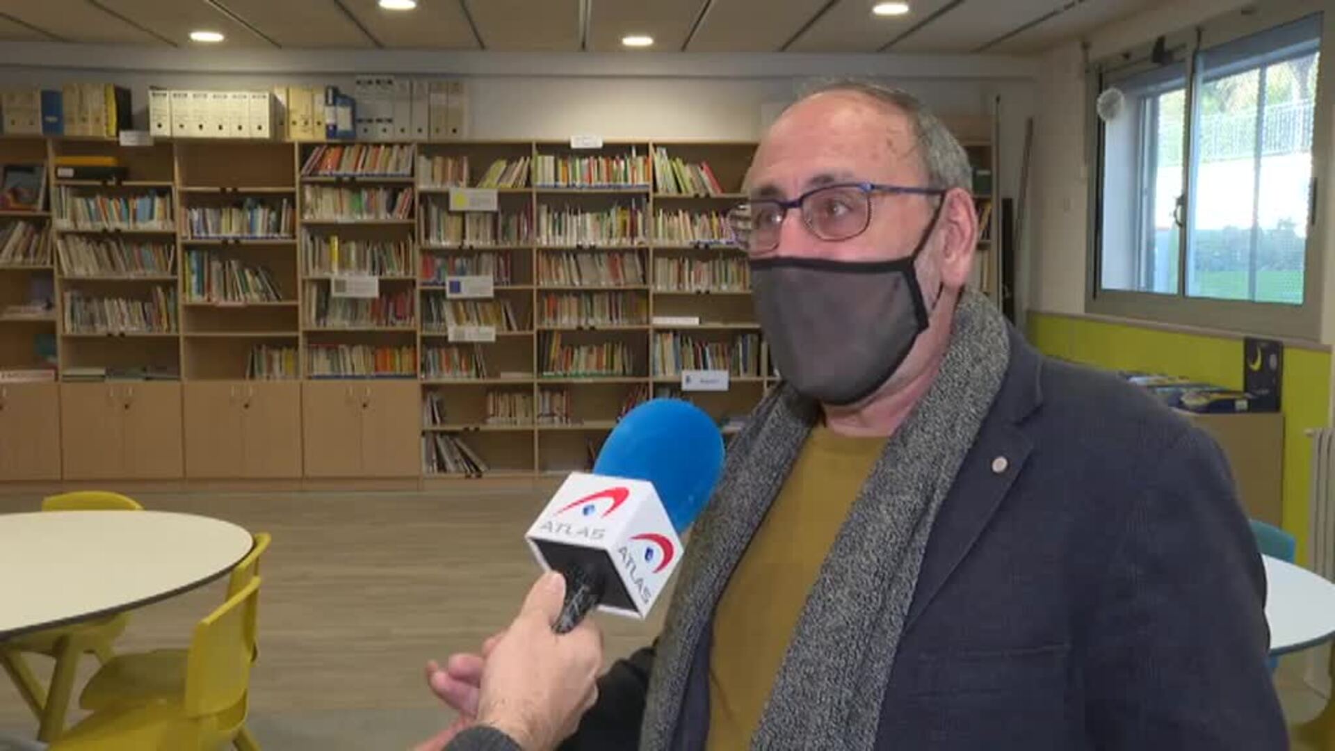 Más de 20.000 aulas en cuarentena tensionan los colegios