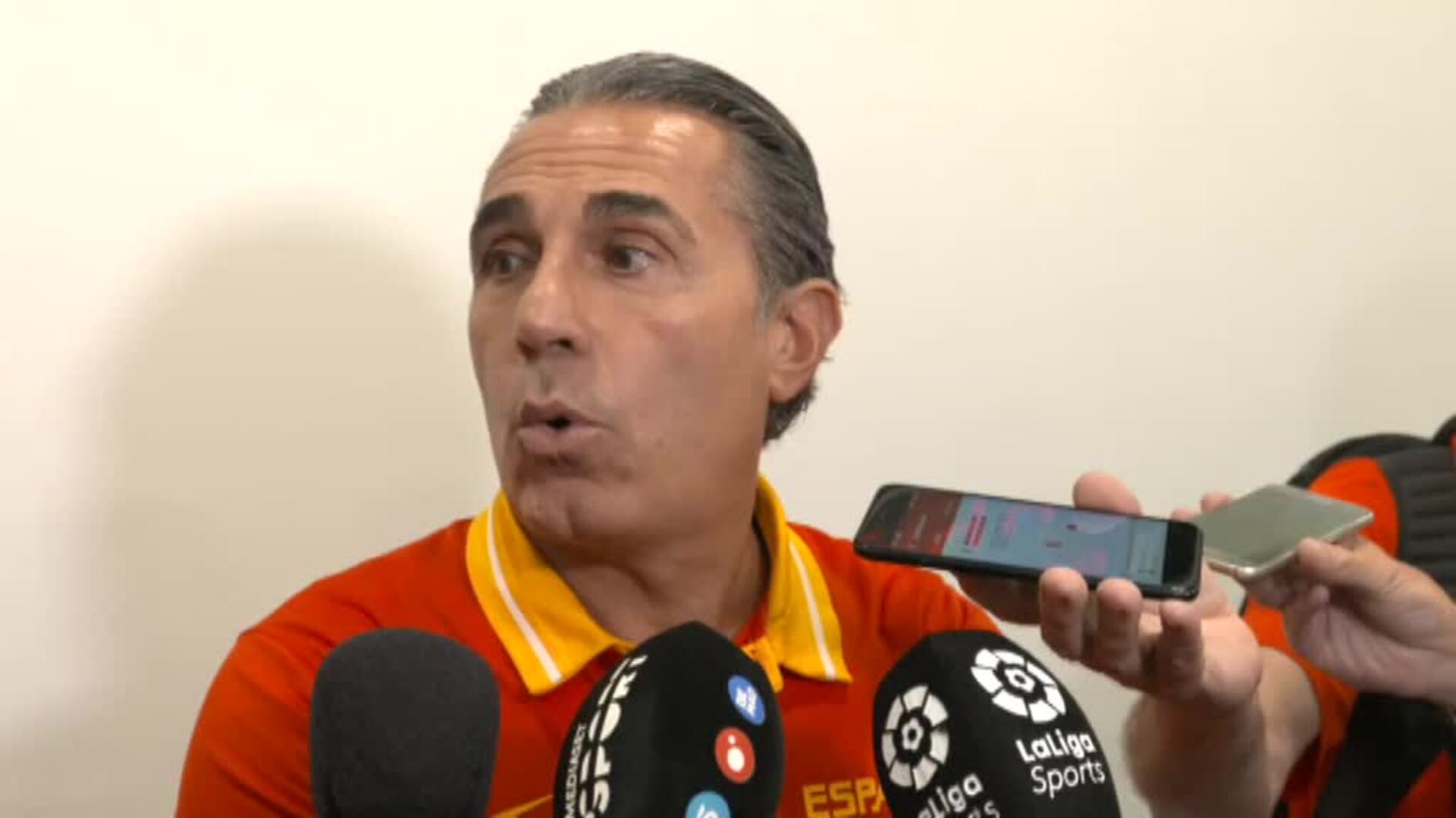 Scariolo reconoce que han jugado realmente mal contra Rusia