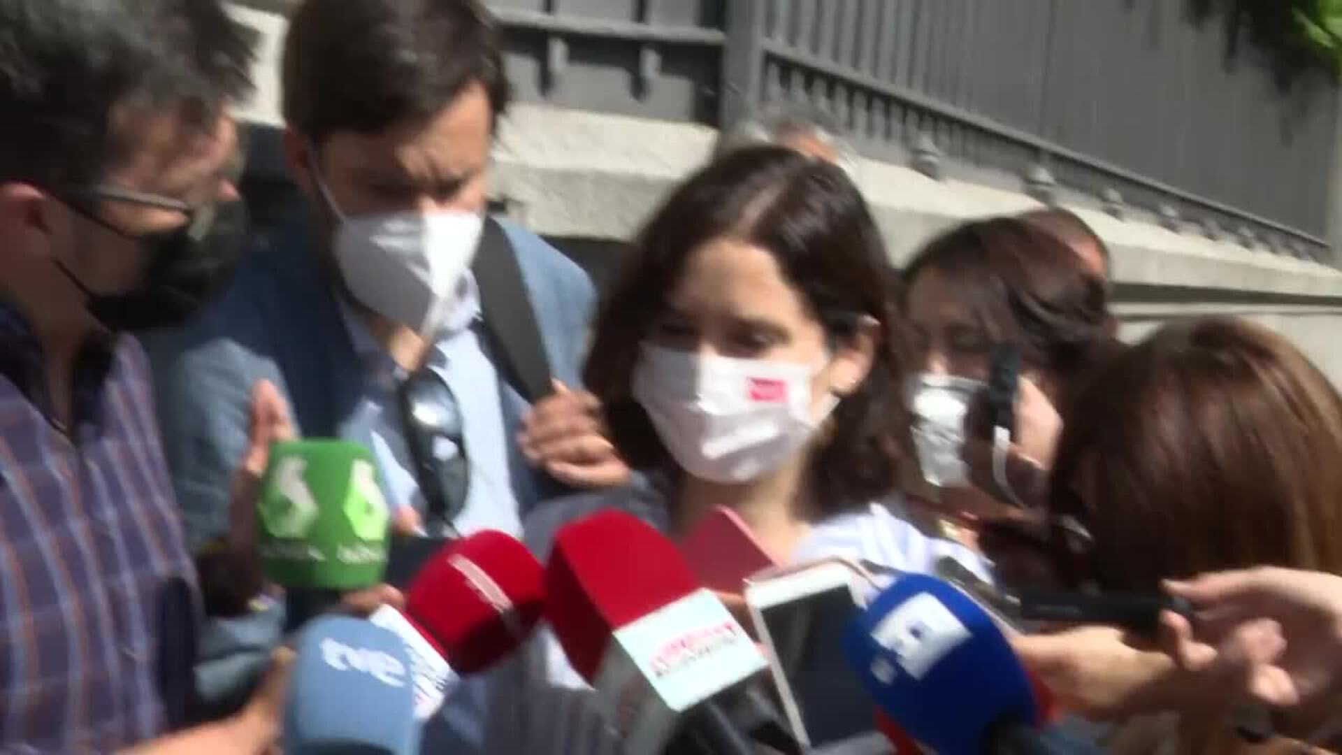 Ayuso cree que España da &quot;una imagen lamentable&quot; con los indultos