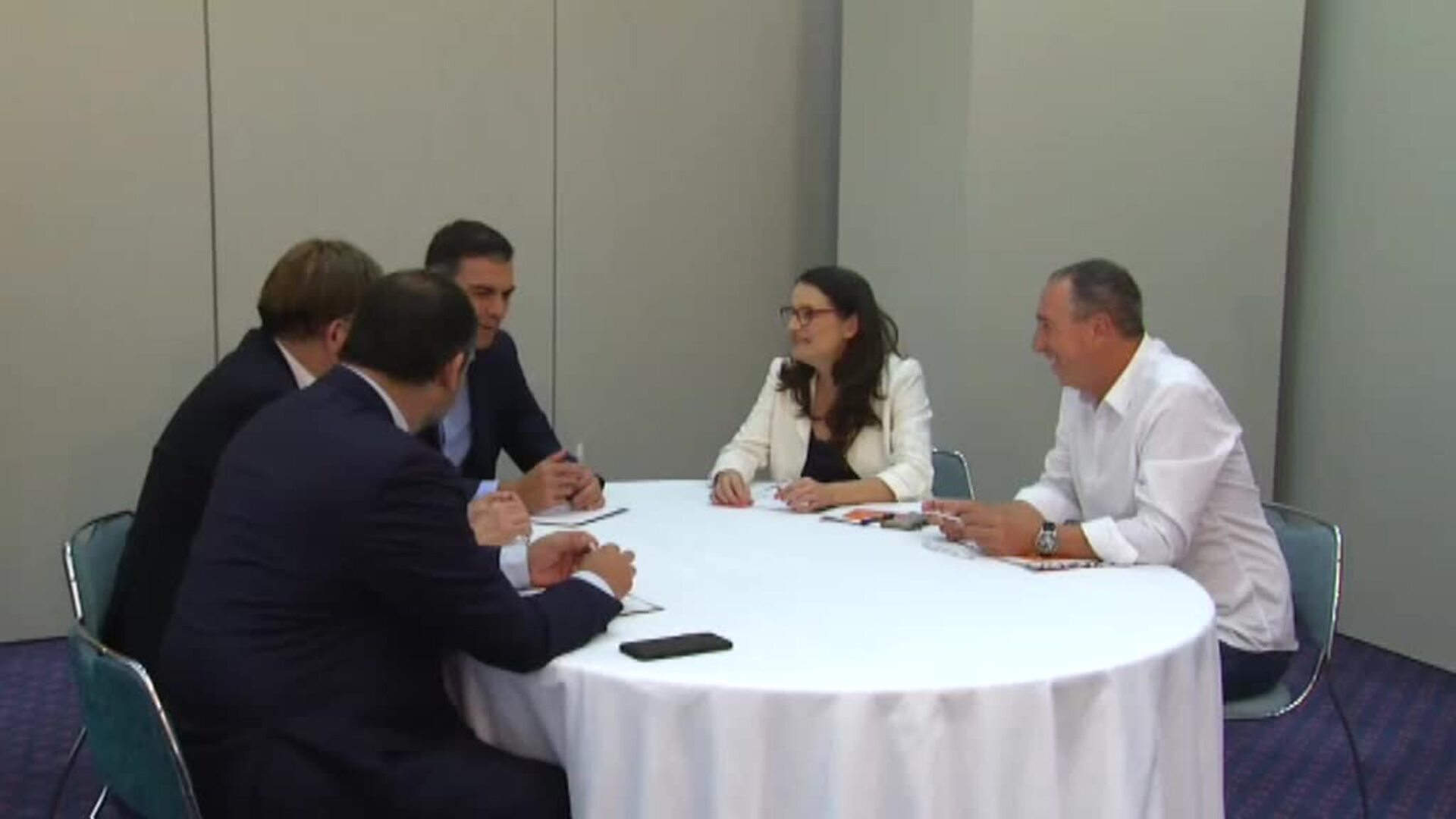 Sánchez explora el apoyo de Compromís a una eventual investidura en septiembre