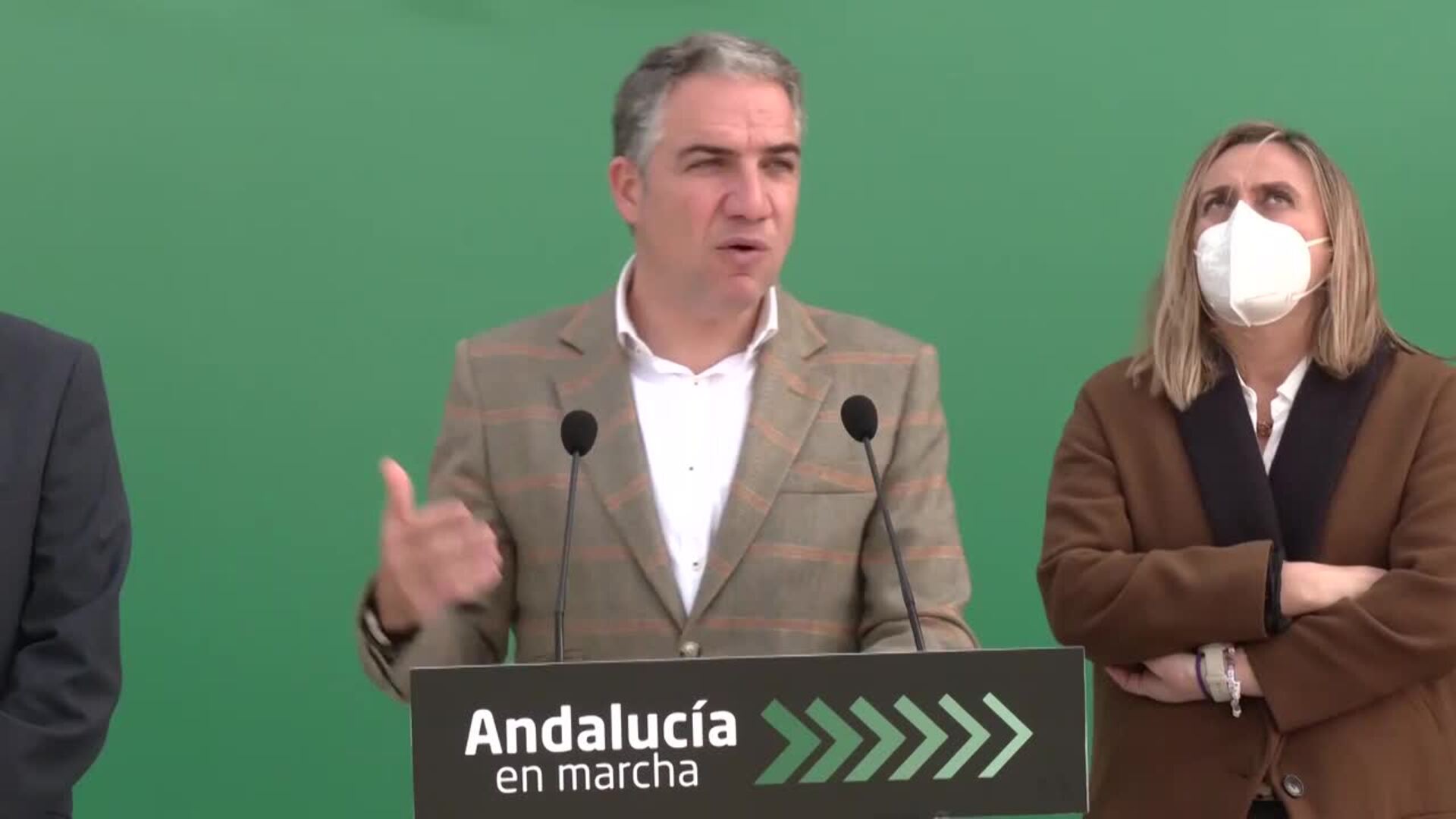 Bendodo anuncia una estrategia de vacunación masiva para Andalucía