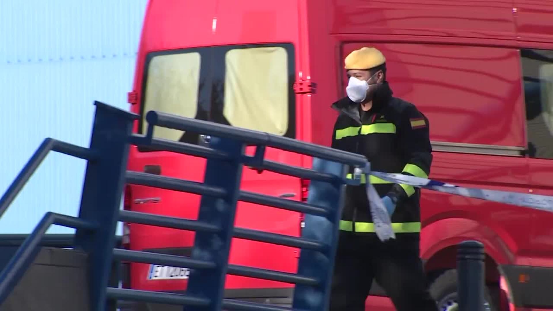 UME colabora con la CAM en el traslado de fallecidos al Palacio de Hielo