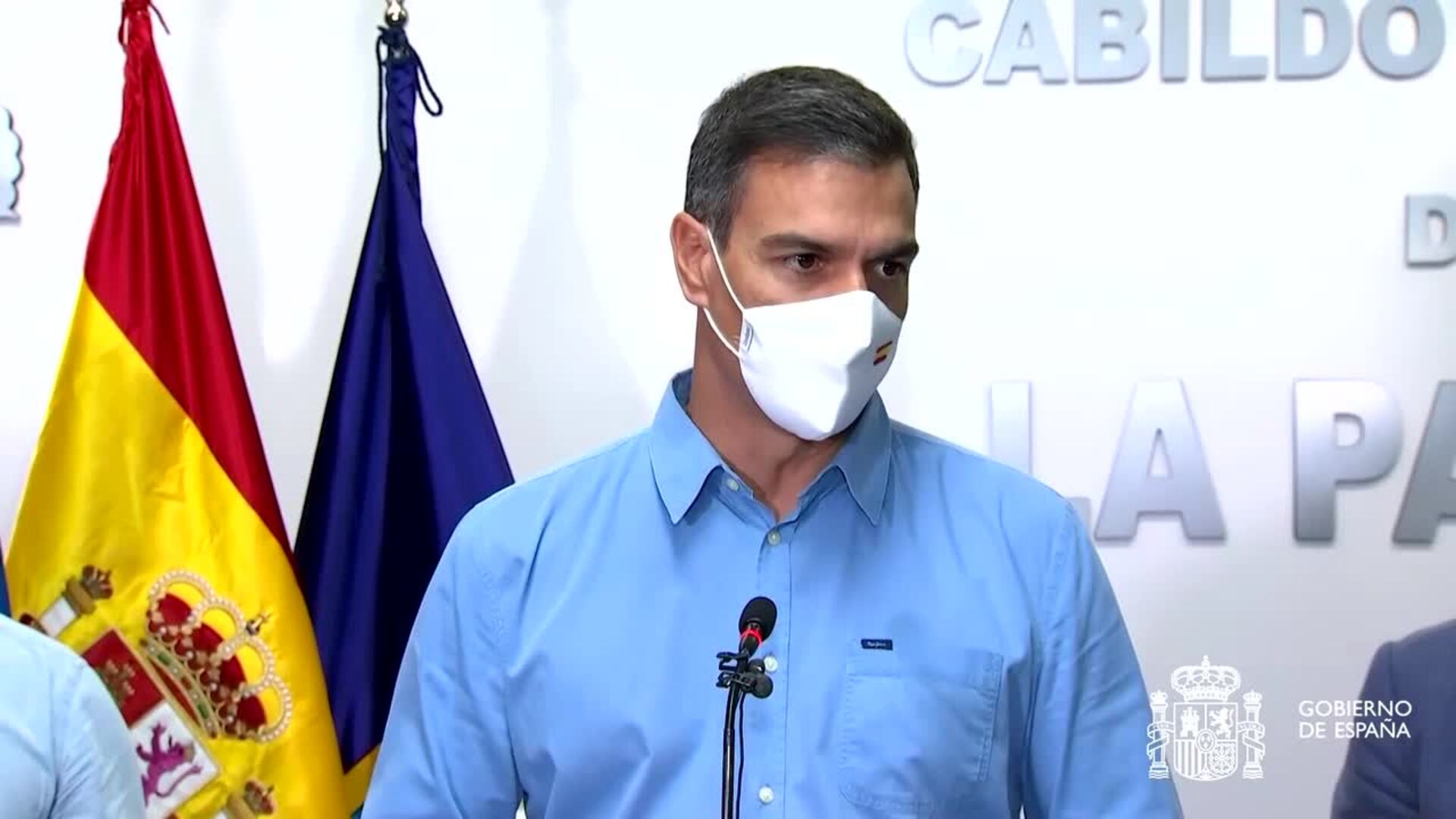 Sánchez traslada el &quot;compromiso rotundo&quot; con los afectados por la erupción