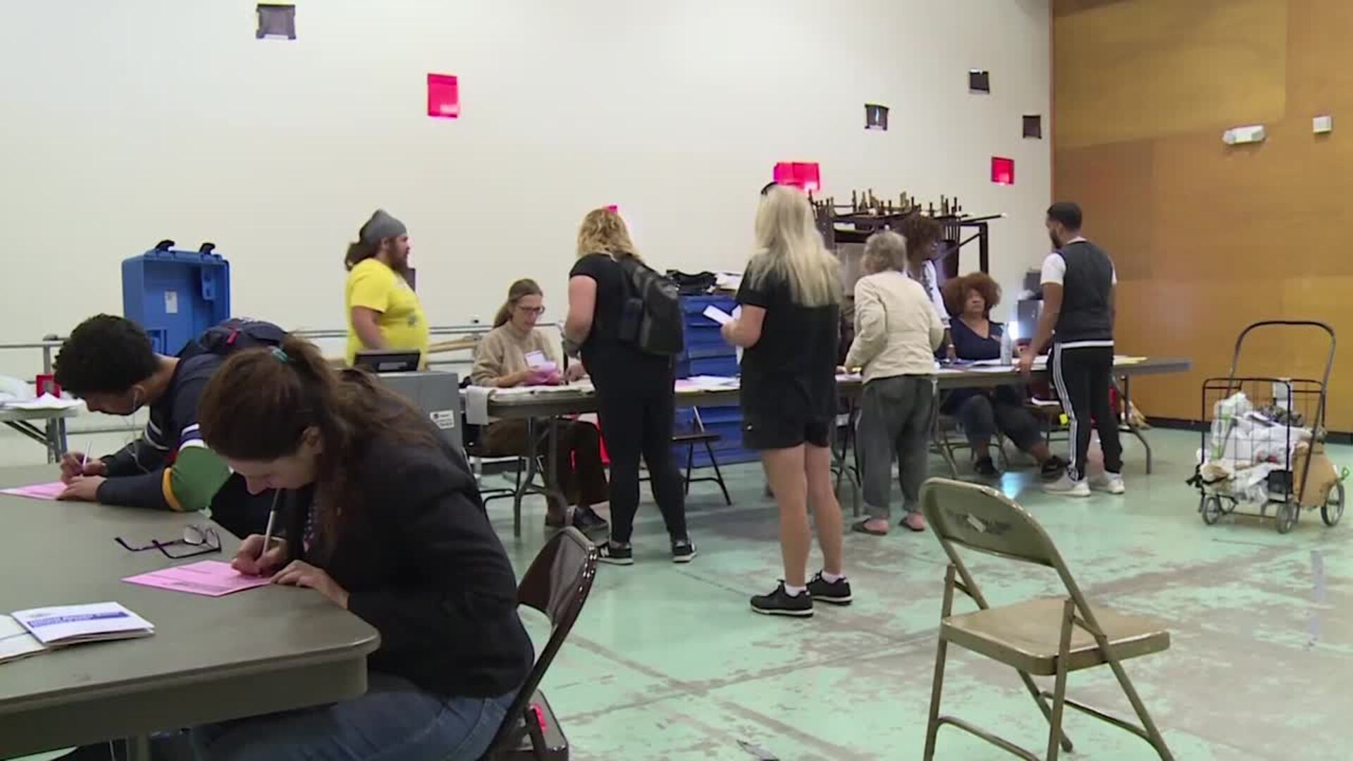 Trump sugiere aplazar las elecciones presidenciales en EEUU