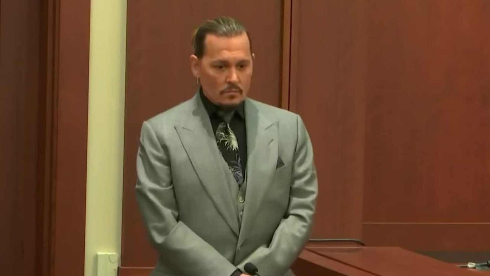 El jurado falla a favor de Johnny Depp en su demanda contra la actriz Amber Heard