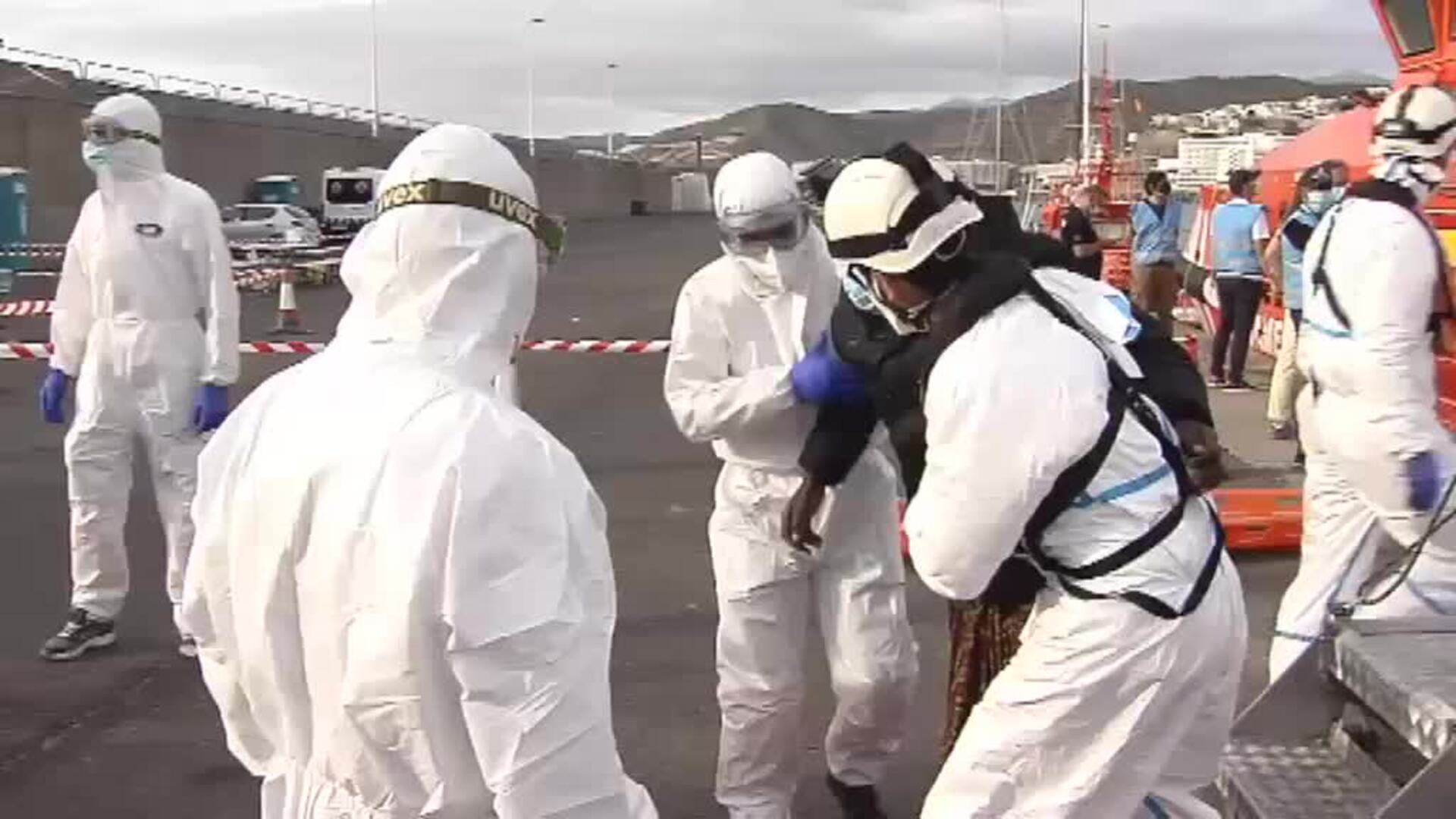 Salvamento Marítimo rescata a 36 migrantes a bordo de una patera en el sur de Gran Canaria