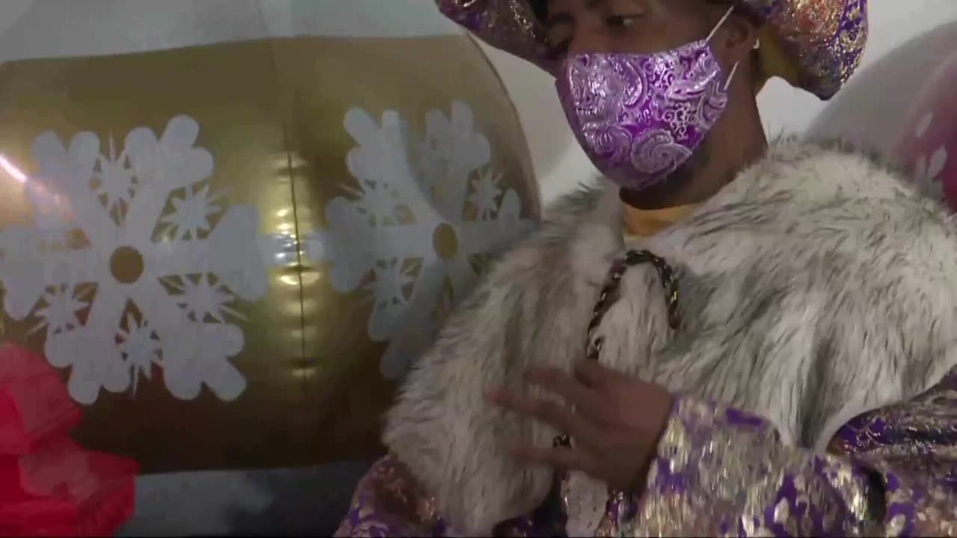 Niños y niñas visitan la Fábrica de los Reyes Magos