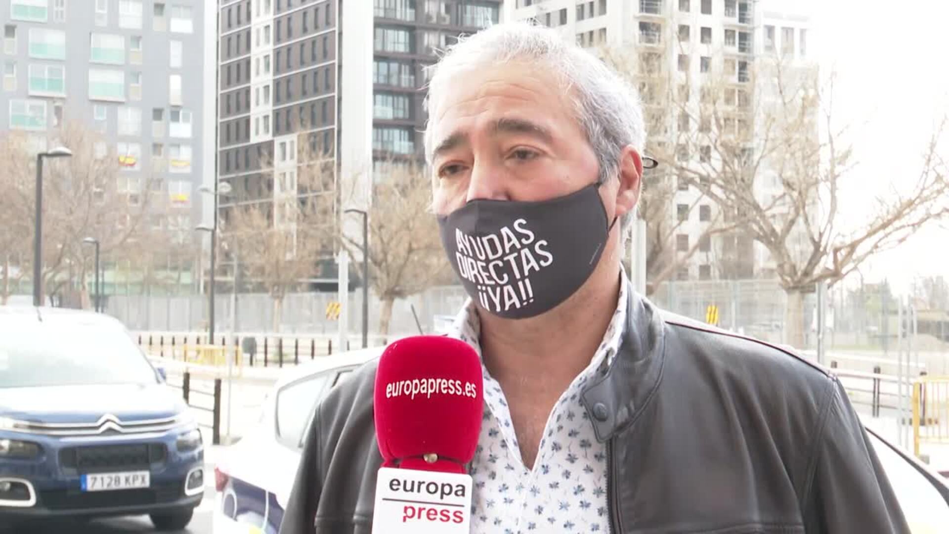 Hosteleros de Benidorm protestan para &quot;no dejar morir&quot; al turismo