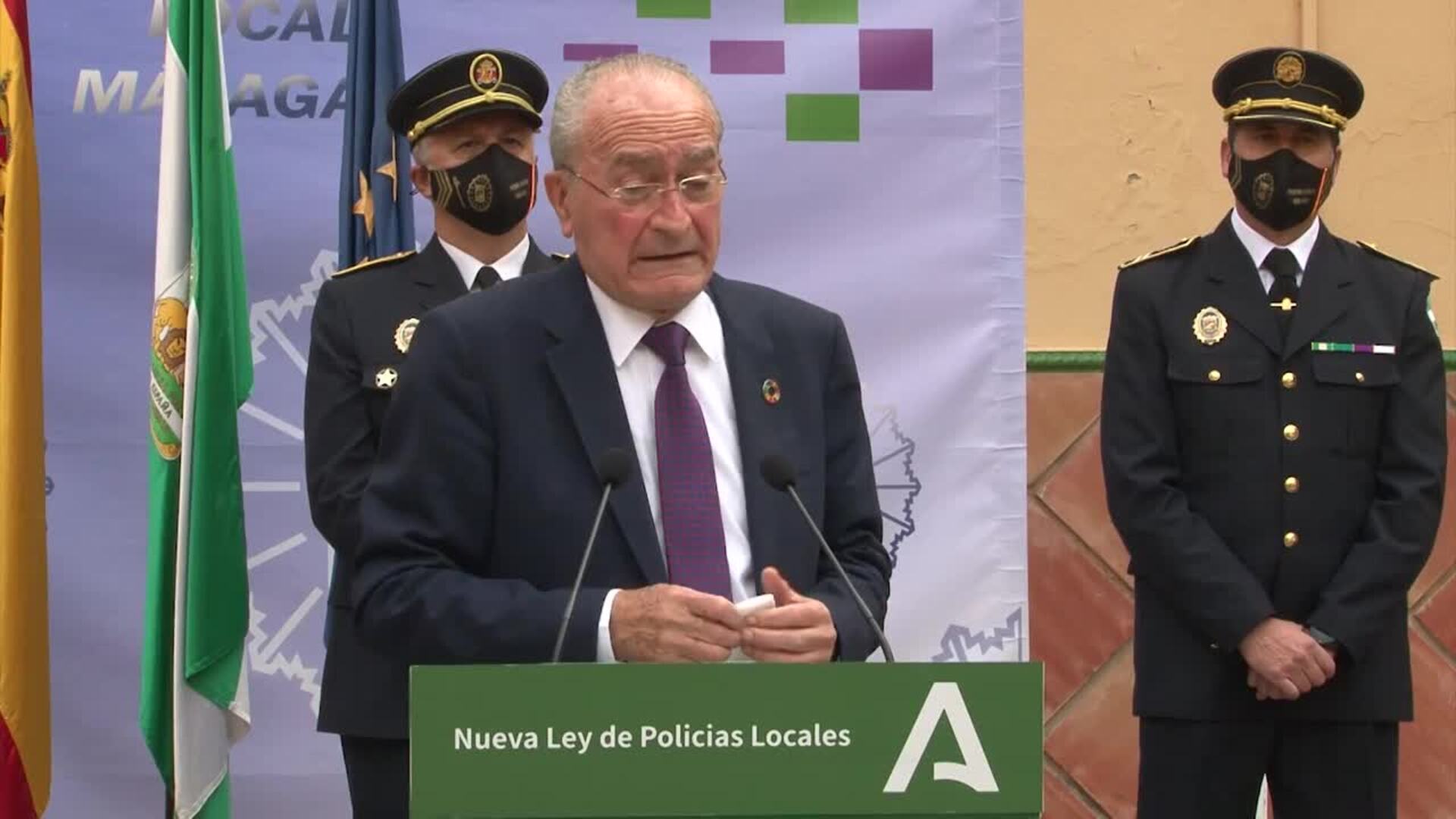 De la Torre valora el comportamiento &quot;muy bueno&quot; de los ciudadanos