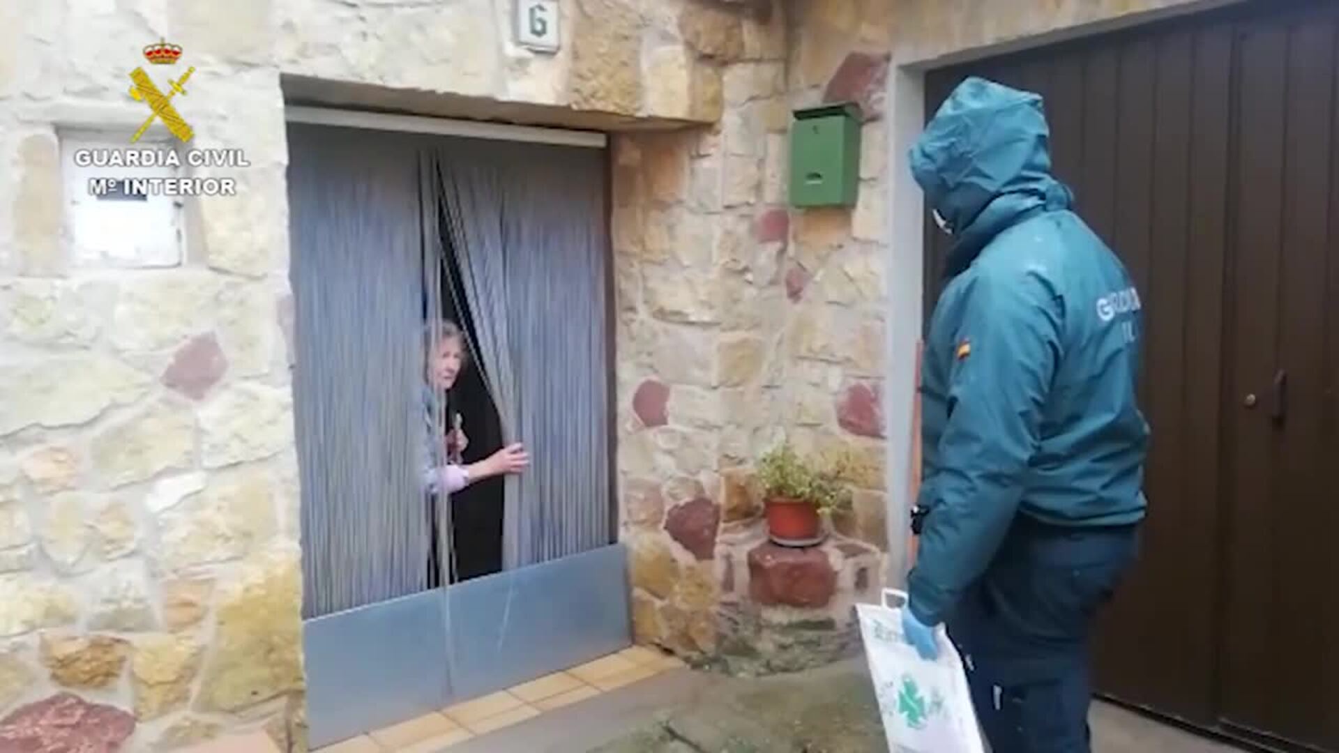 Guardia Civil colabora en el reparto de medicamentos