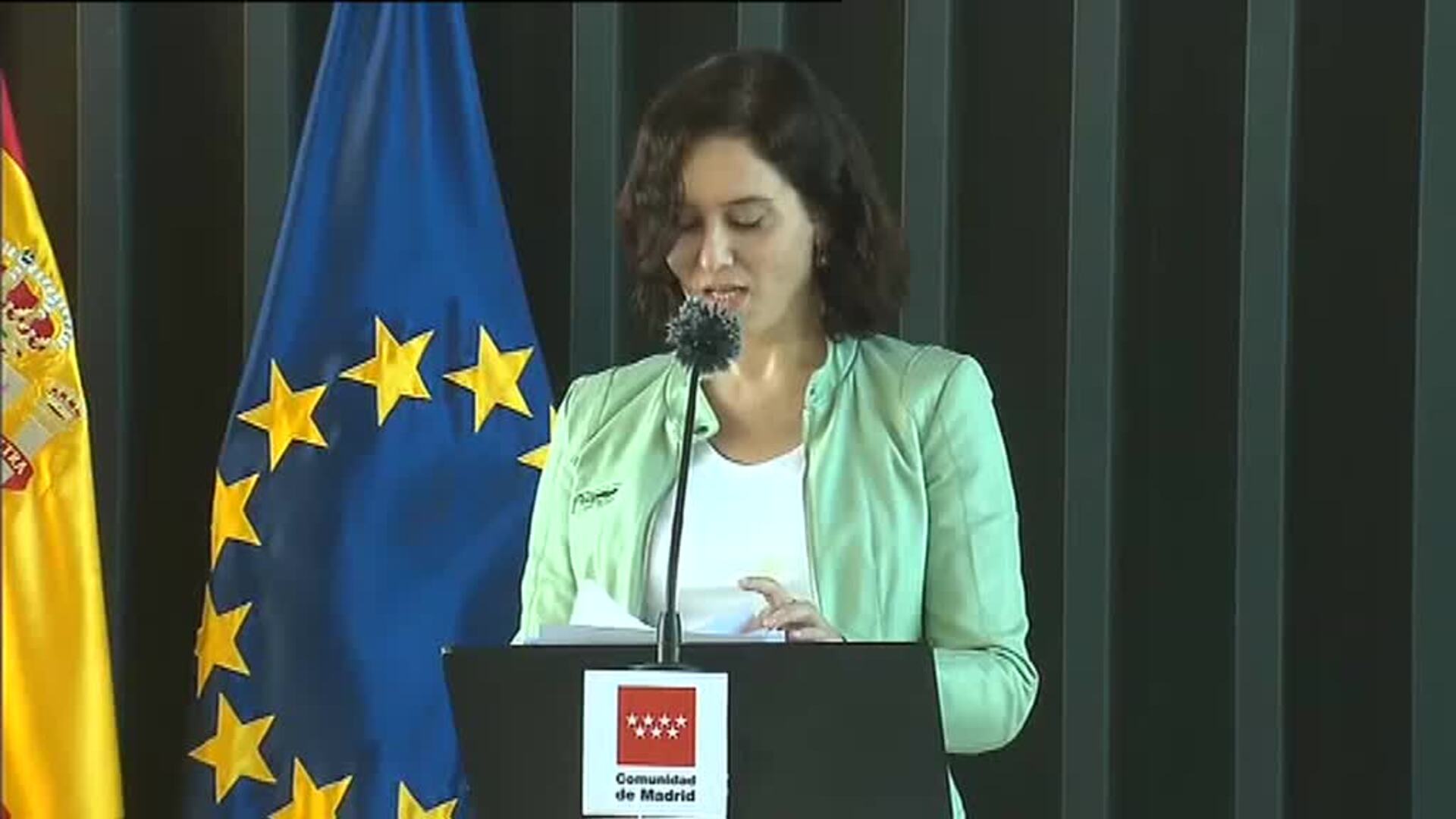 Díaz Ayuso anuncia que el Zendal vacunará 24 horas al día a partir del lunes 28 mediante autocita