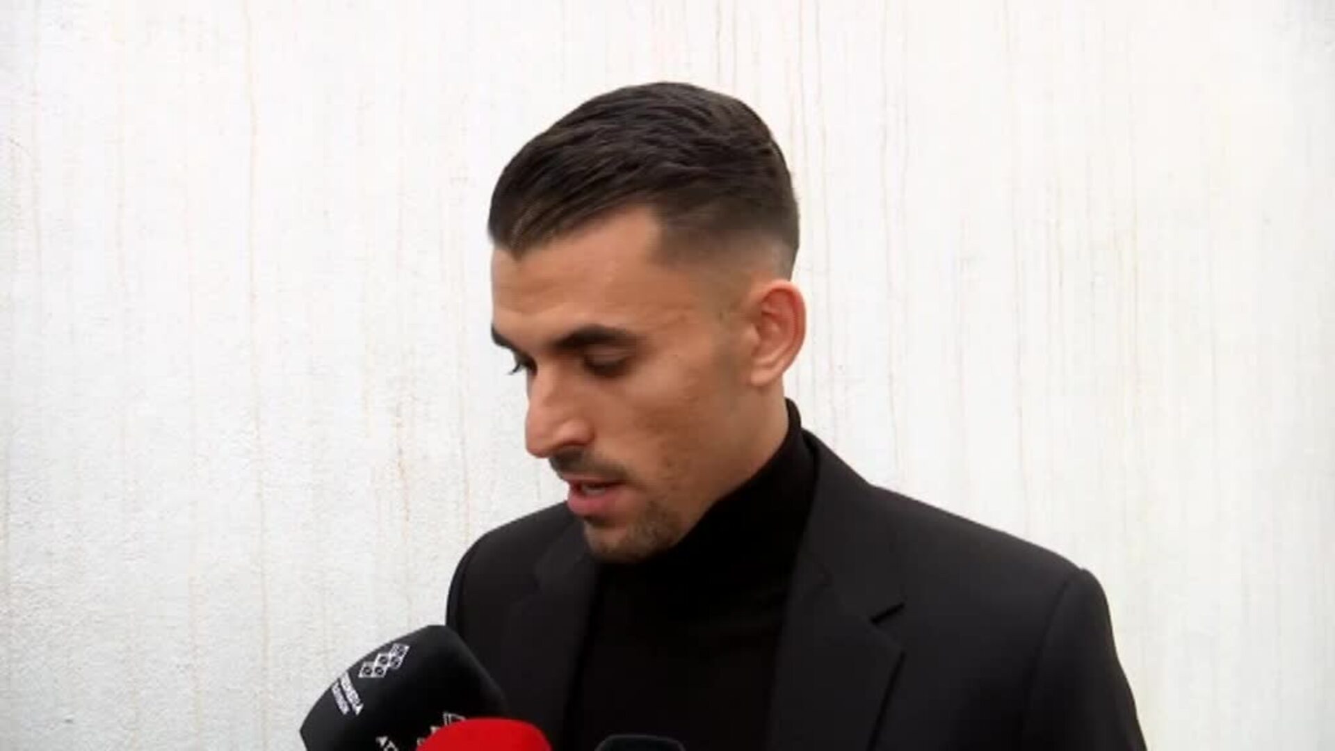Ceballos: &quot;Lo mío con el Betis es una historia de amor&quot;
