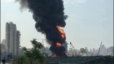 Un incendio golpea el puerto de Beirut un mes después de la explosión que causó 190 muertos