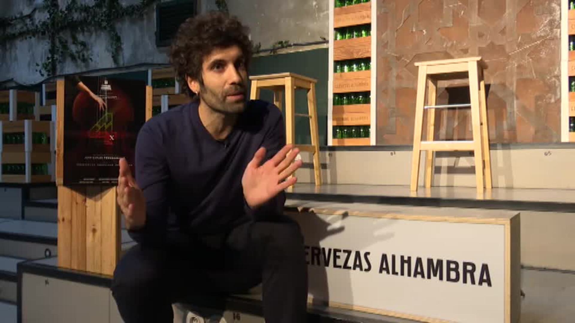 Tamar Novas protagoniza un cortometraje en el que reflexiona sobre la velocidad a la que vivimos