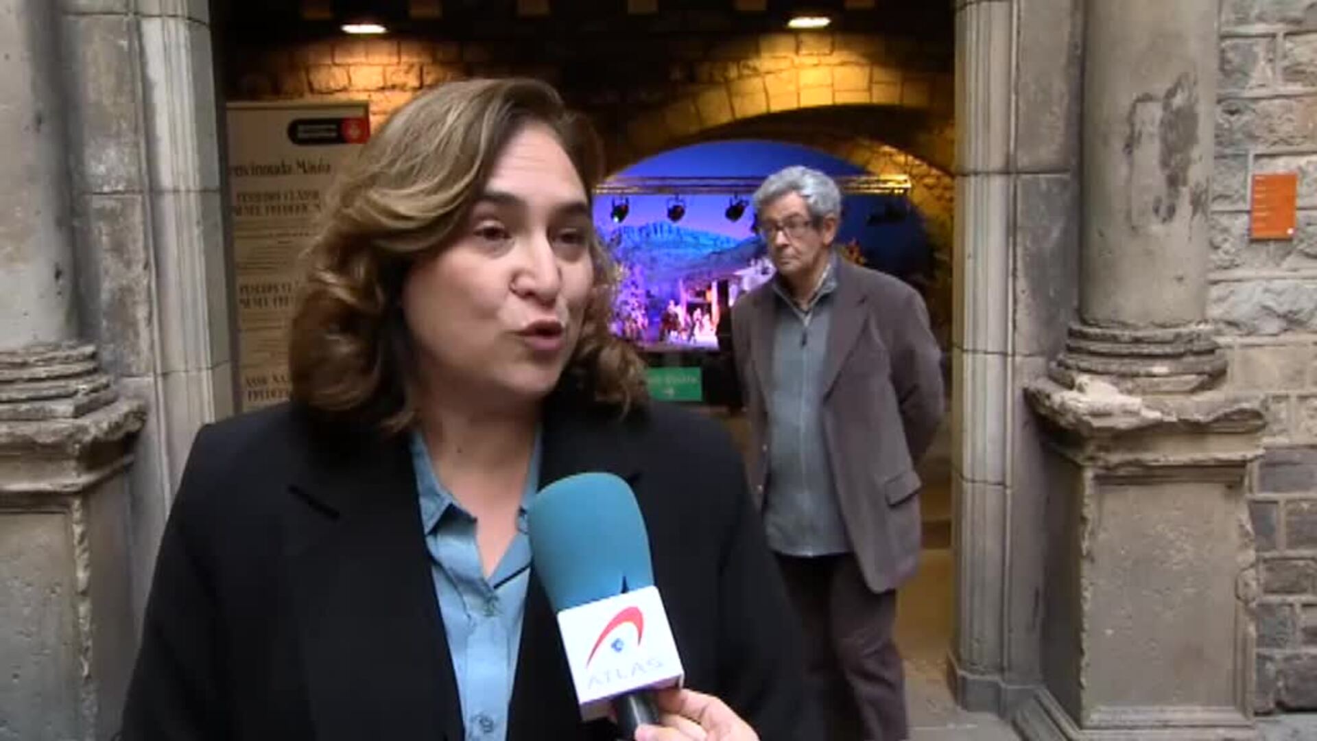 Colau defiende su belén: &quot;Es un proyecto artístico&quot;