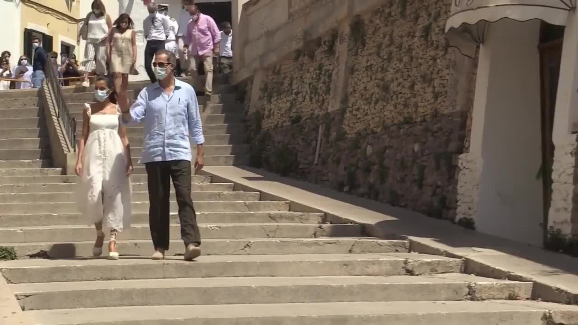 Los Reyes visitan la Cooperativa Insular Ganadera, en Menorca