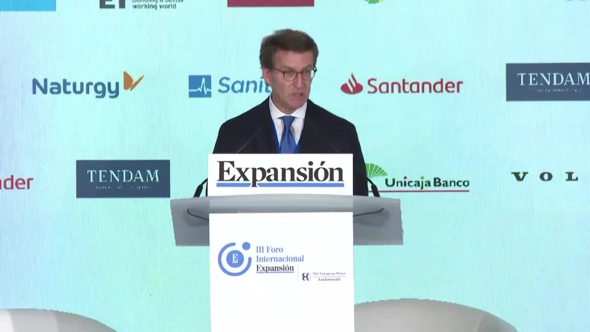 Feijóo defiende una política &quot;sin insultos&quot; y sin &quot;radicalismos&quot;