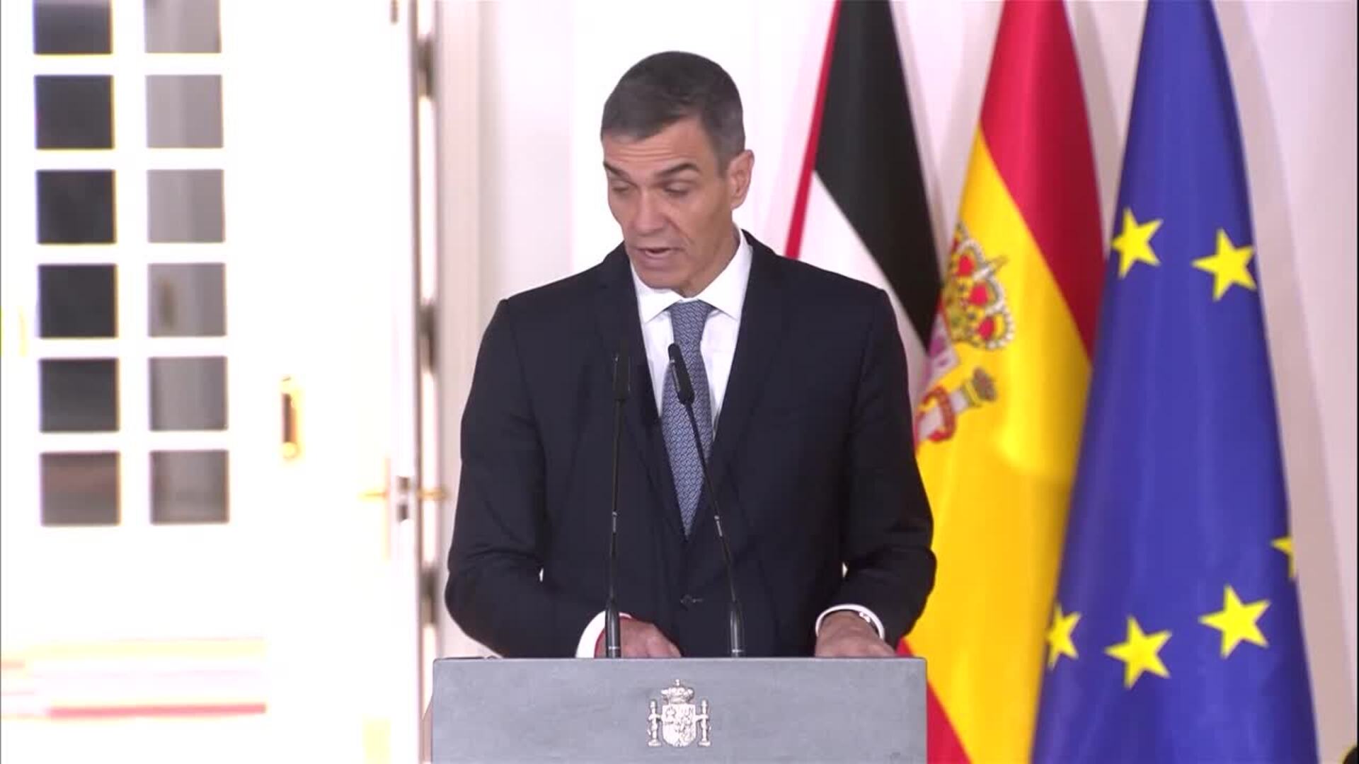 Sánchez pide junto a Abbas "una paz de verdad" en Palestina