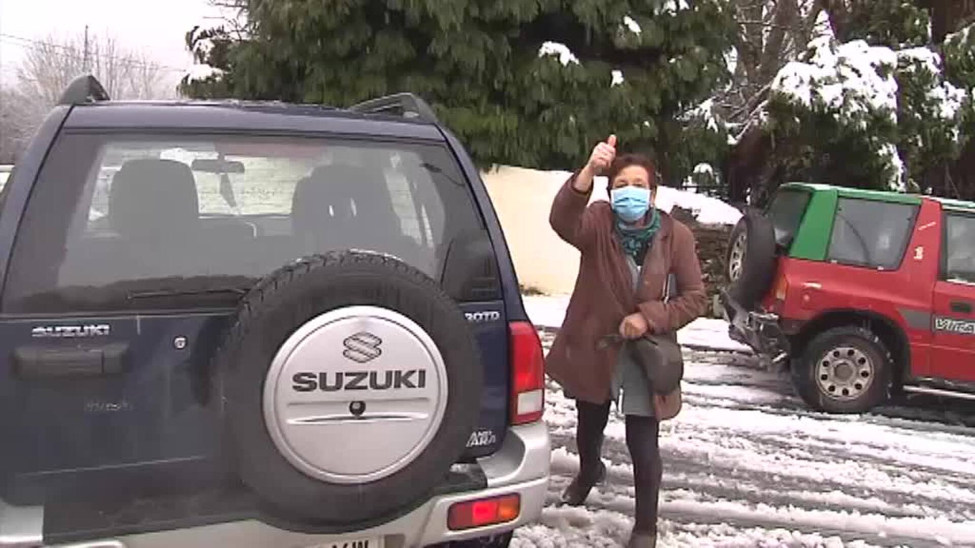 Emotiva felicitación de Año Nuevo de los vecinos de Muras (Lugo)