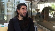 Oliver Laxe compite en Cannes con 'Sirat', un filme que invita a "caer al abismo"