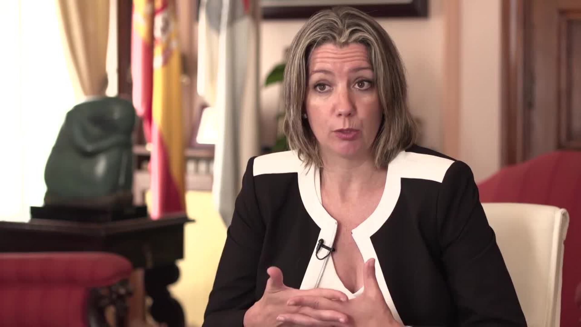 Lara Méndez acusa a Feijóo y valora la política lucense