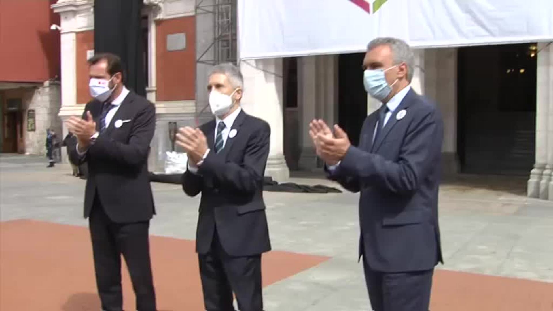 Abucheos al ministro del Interior en Valladolid