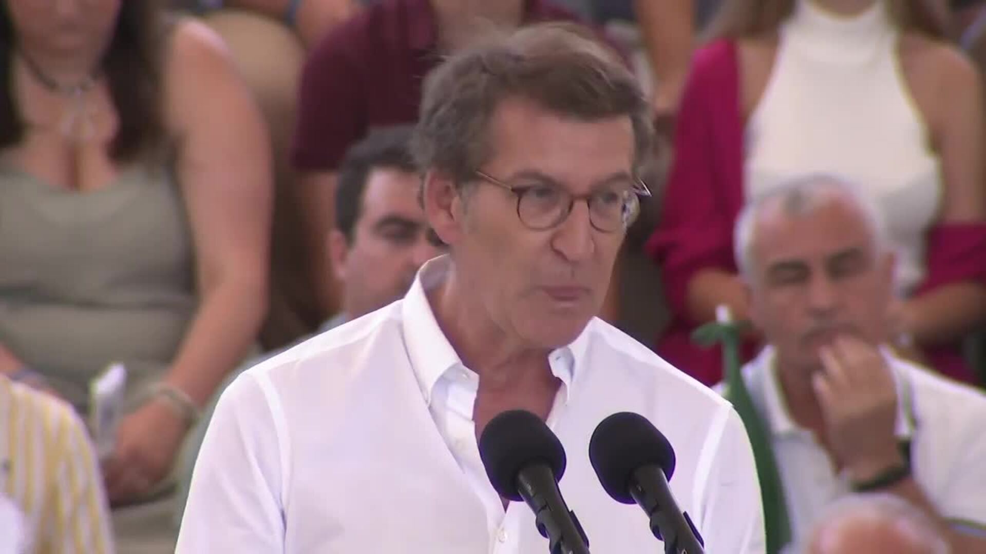 Feijóo pide proteger a Andalucía del populismo y dice que Juanma tiene un &quot;proyecto nítido&quot;