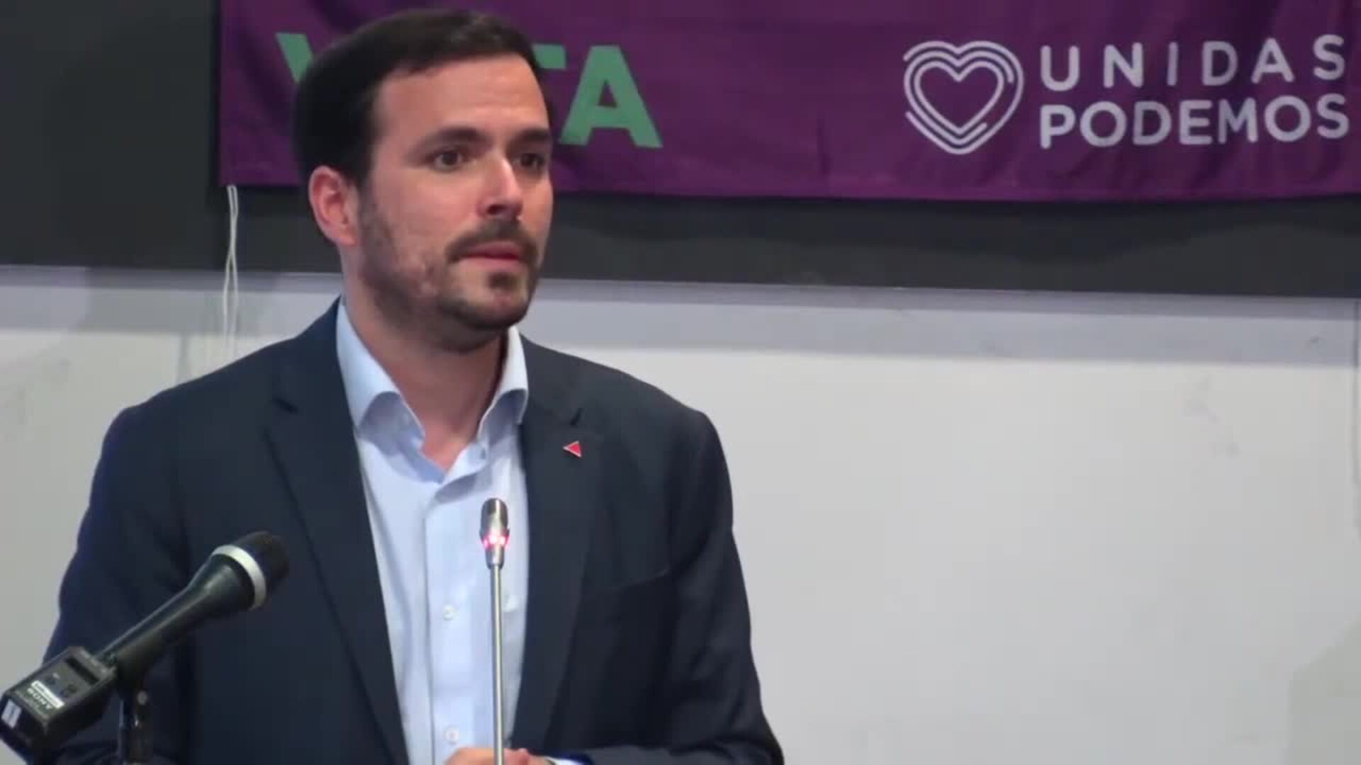 Garzón acusa a Ayuso de ser &quot;cómplice de la extrema derecha&quot;