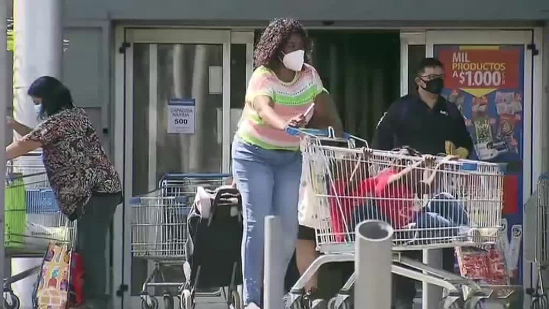 Las autoridades confinan la capital, Santiago