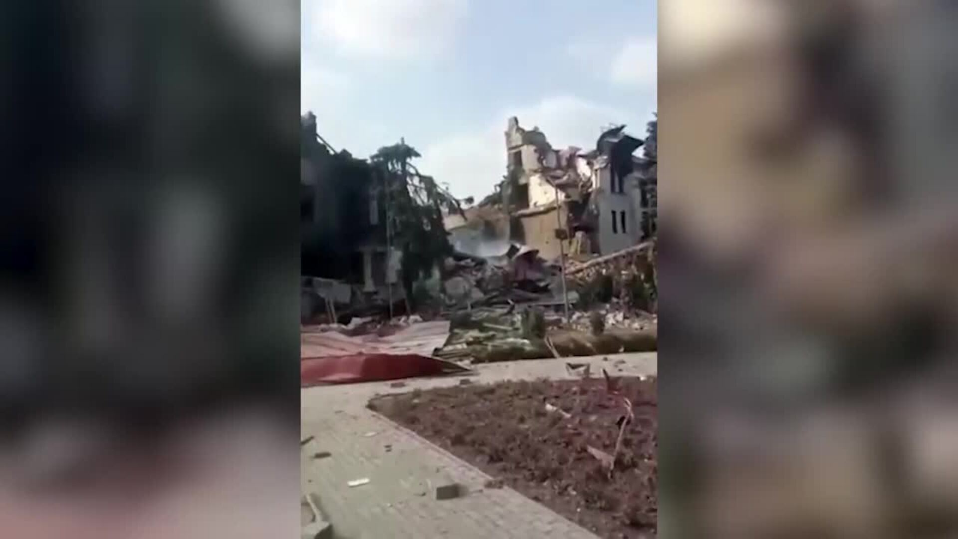 Continúan los ataques contra refugios civiles en Mariúpol