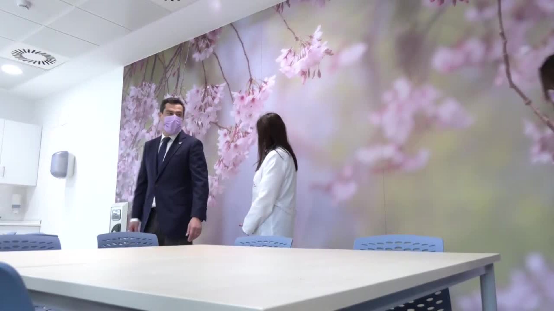 Moreno inaugura en Málaga la segunda Unidad de Trastornos de la Conducta Alimentaria de Andalucía