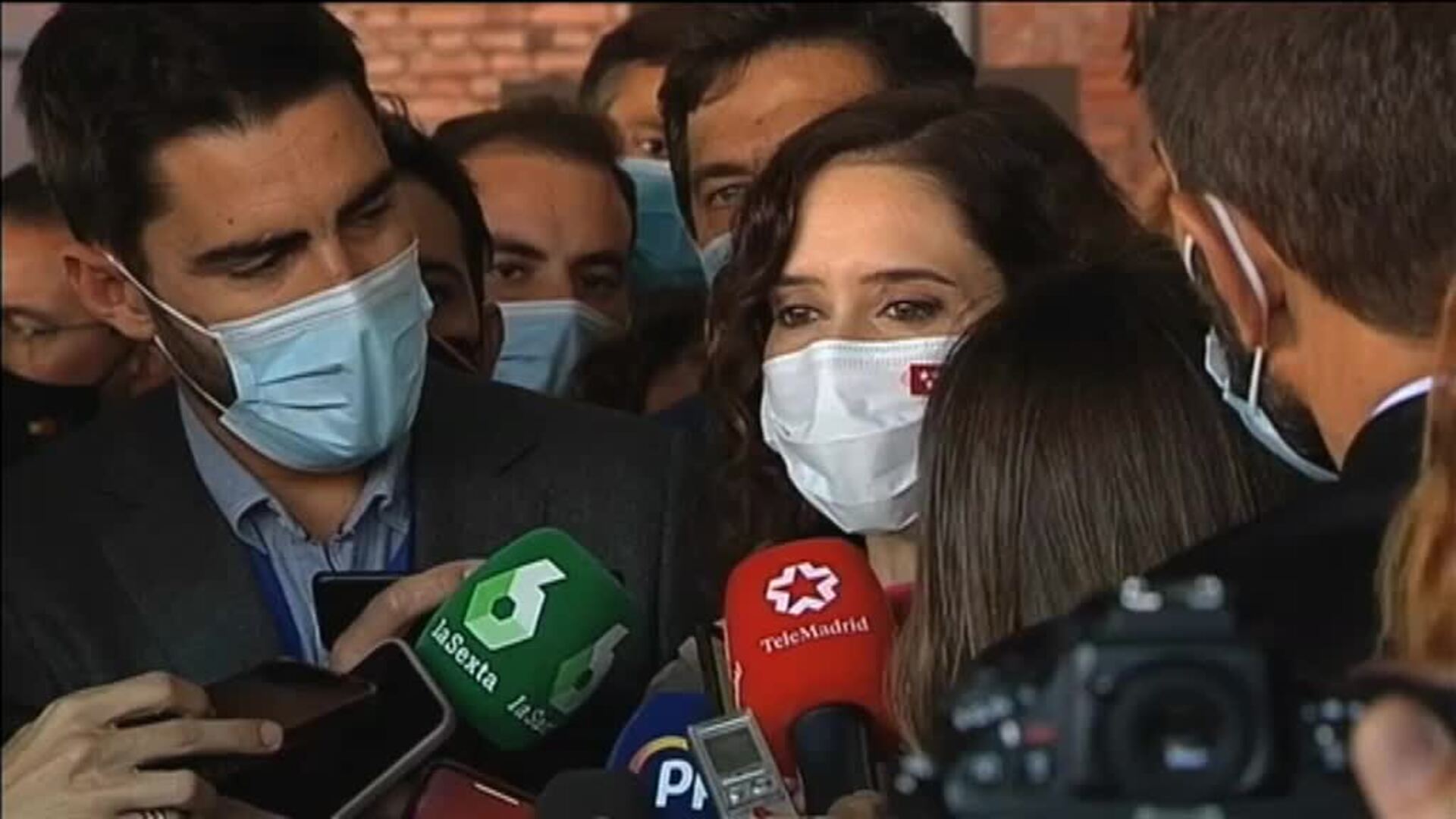 Ayuso &quot;celebra&quot; sentarse &quot;en una mesa con el resto de presidentes autonómicos del partido&quot;