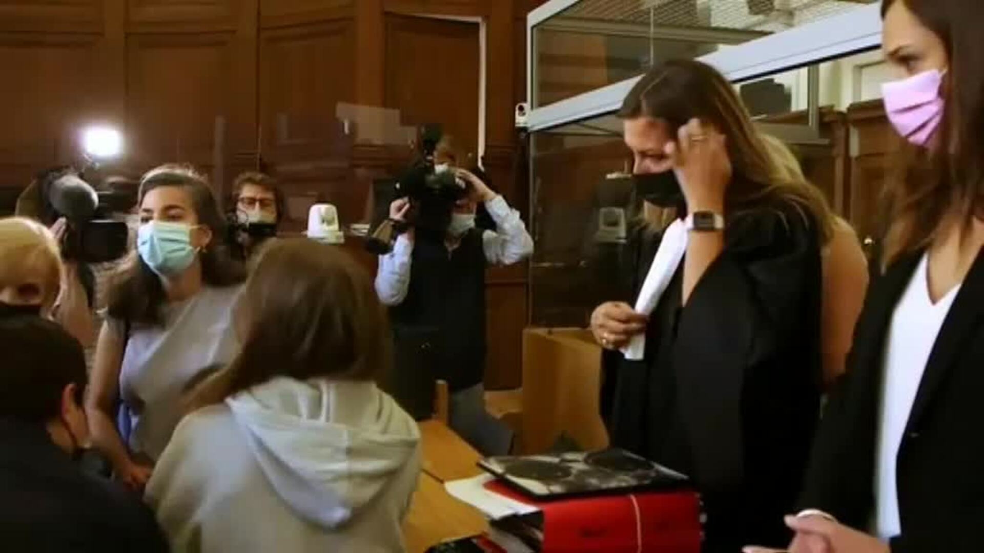 Juzgan a mujer que mató a su padrastro que la violaba