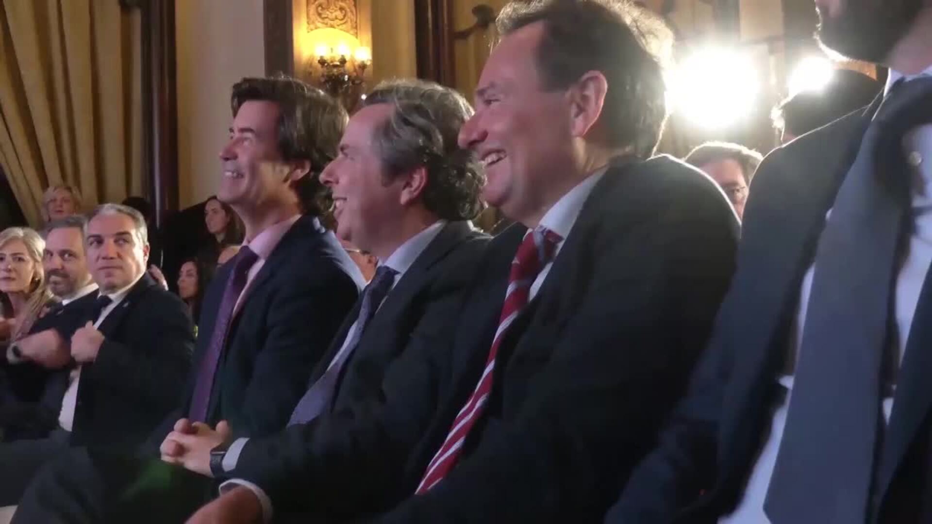 Moreno acude a la presentación de &#039;Una España mejor&#039;, de Rajoy