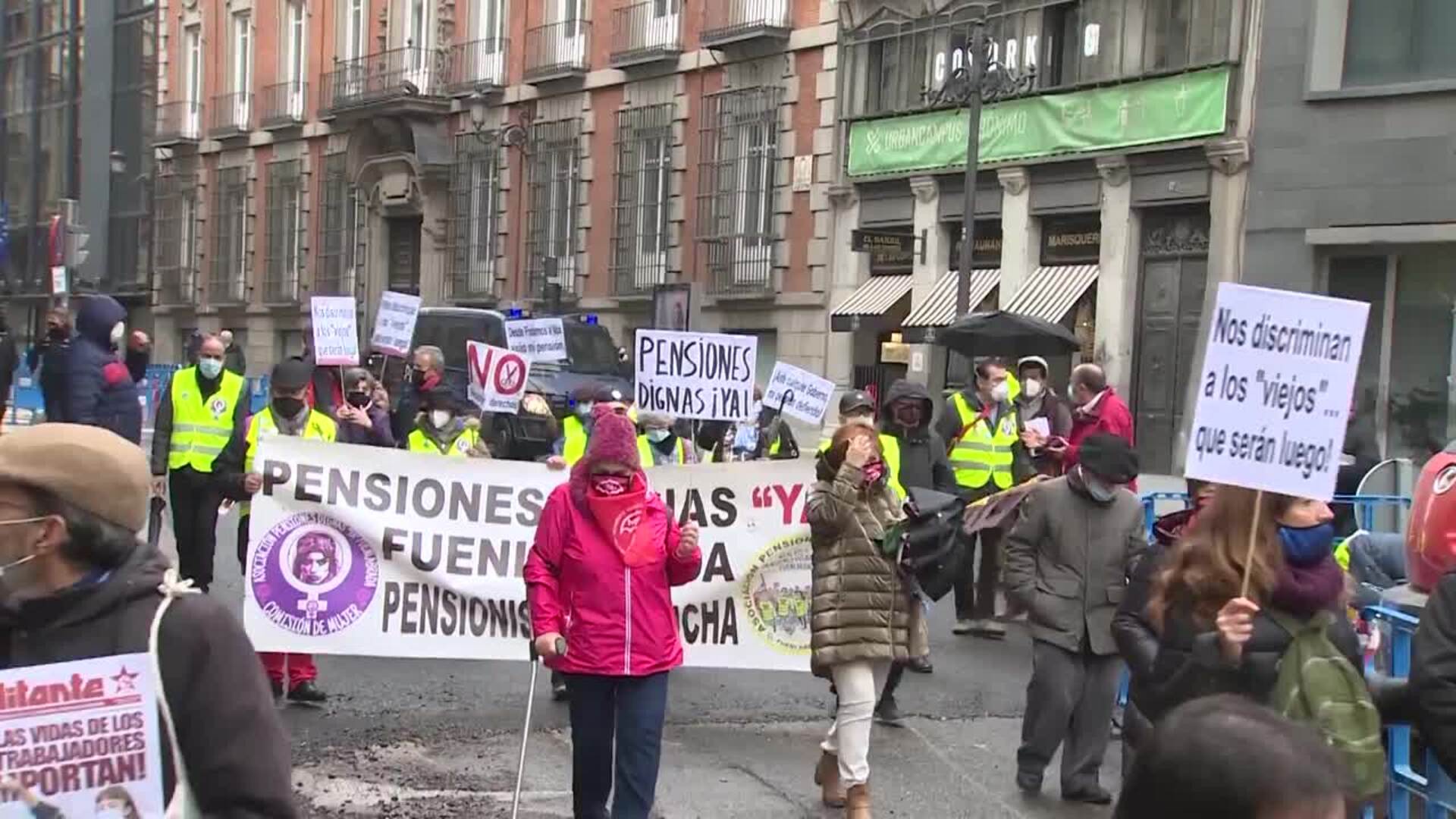 Pensionistas protestan en Madrid contra el Pacto de Toledo